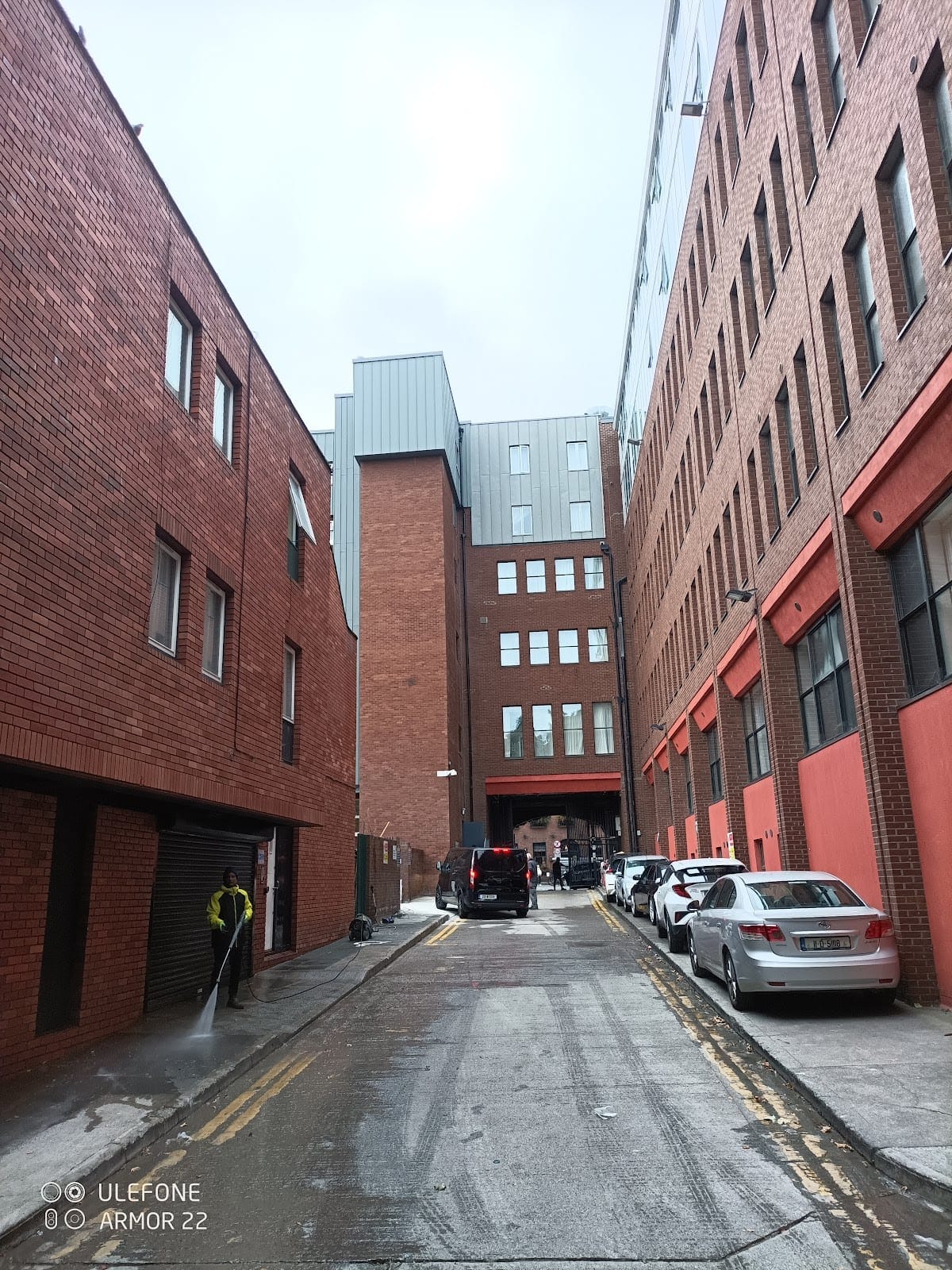 Rooftop industrial plant room and heavy mechanical services installation